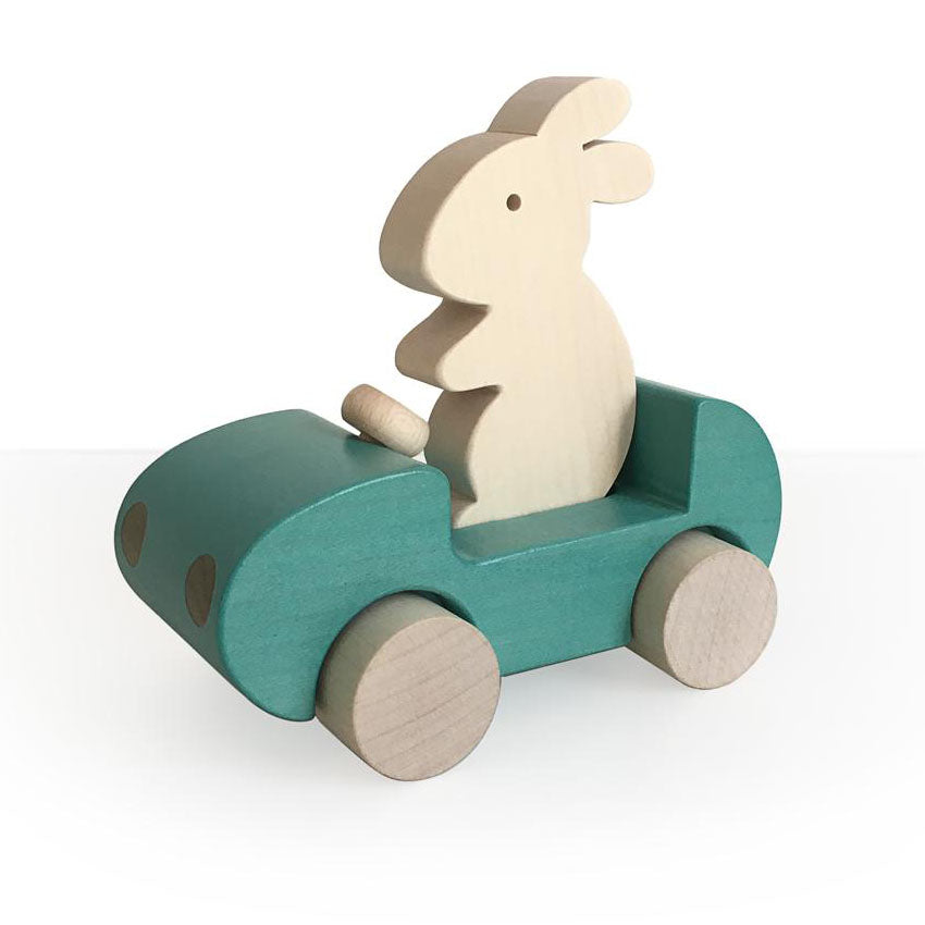 Bunny Car - das hübsche Holzauto mit einem süßen Hasen von Briki Vroom Vroom. Versandkostenfreie Lieferung ab 39 Euro. goldkind.wien